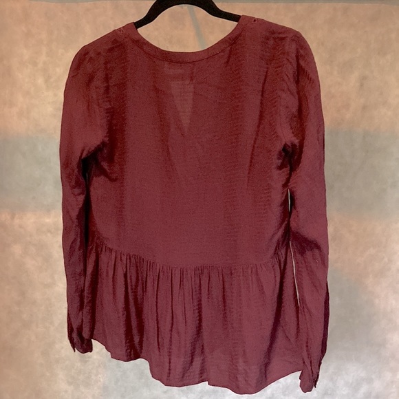 ANN TAYLOR LOFT Blouse Wine Burgundy Boho Bohemian Peasant Embroidered Womens XS - Picture 12 of 15